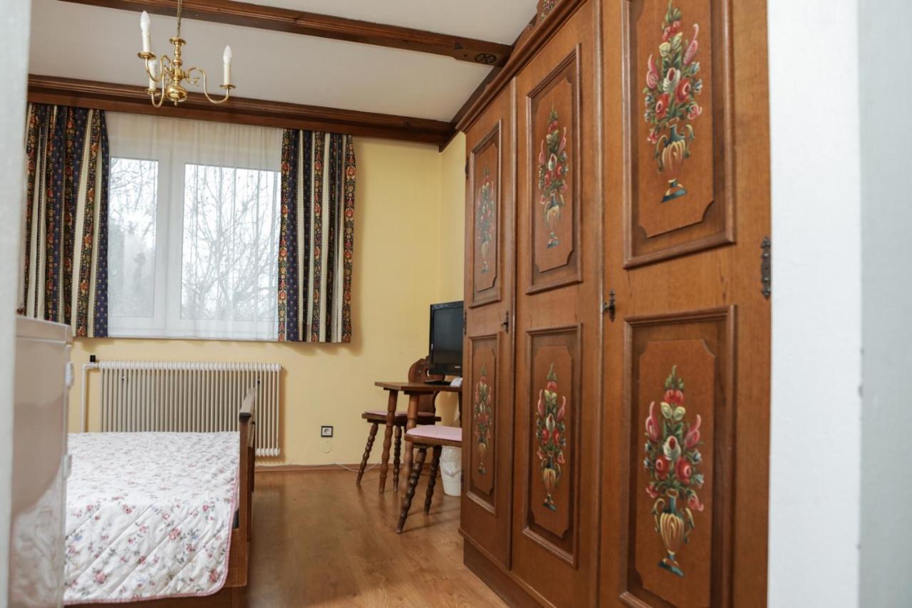 Pension Welserhof Wilfersdorf  Exteriör bild