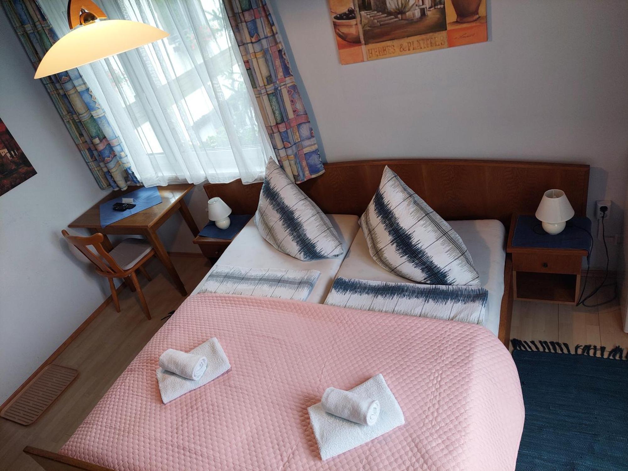 Pension Welserhof Wilfersdorf  Exteriör bild